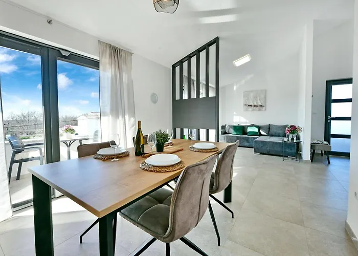 R2 Apartment By Residence Rudan